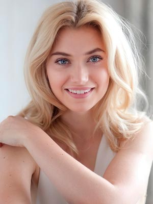 Имоджен Путс
Imogen Poots